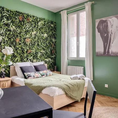 Chez Guillaume - Jungle Renove Balneo A La Gare Apartment *