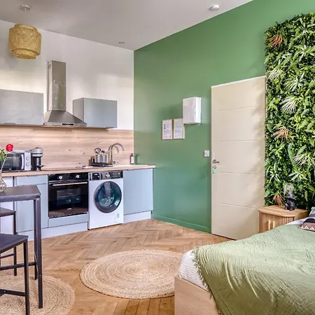 Chez Guillaume - Jungle Renove Balneo A La Gare Rouen