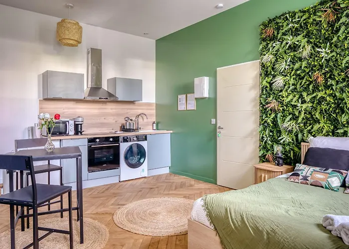 Chez Guillaume - Jungle Renove Balneo A La Gare Rouen